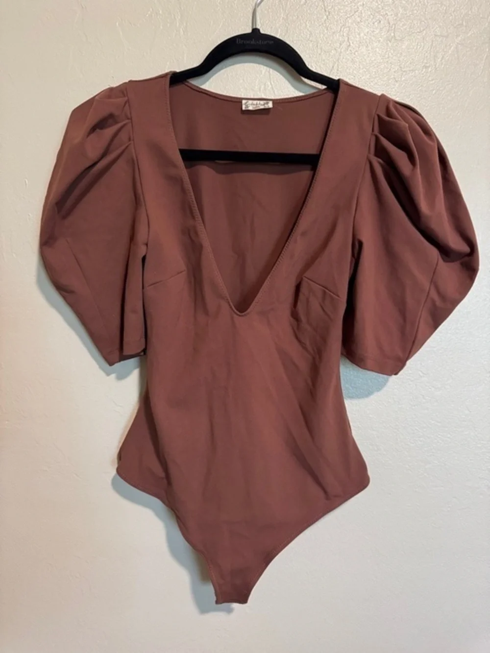 Free People Dusky Mauve Puff-Sleeve V-Neck Bodysuit